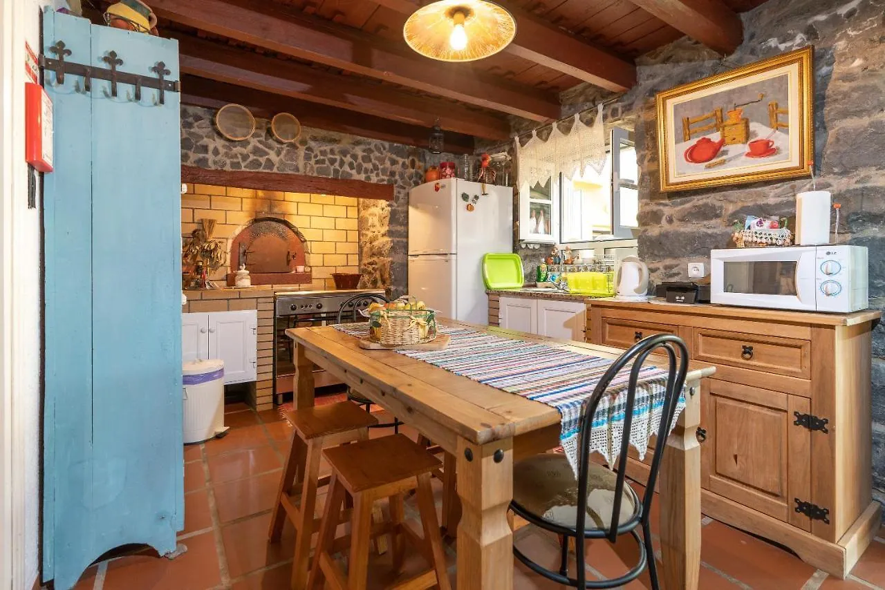 Cyane & Vigo'S Cottage, Caminho Do Massapez, N.º40 Arco da Calheta  Portekiz